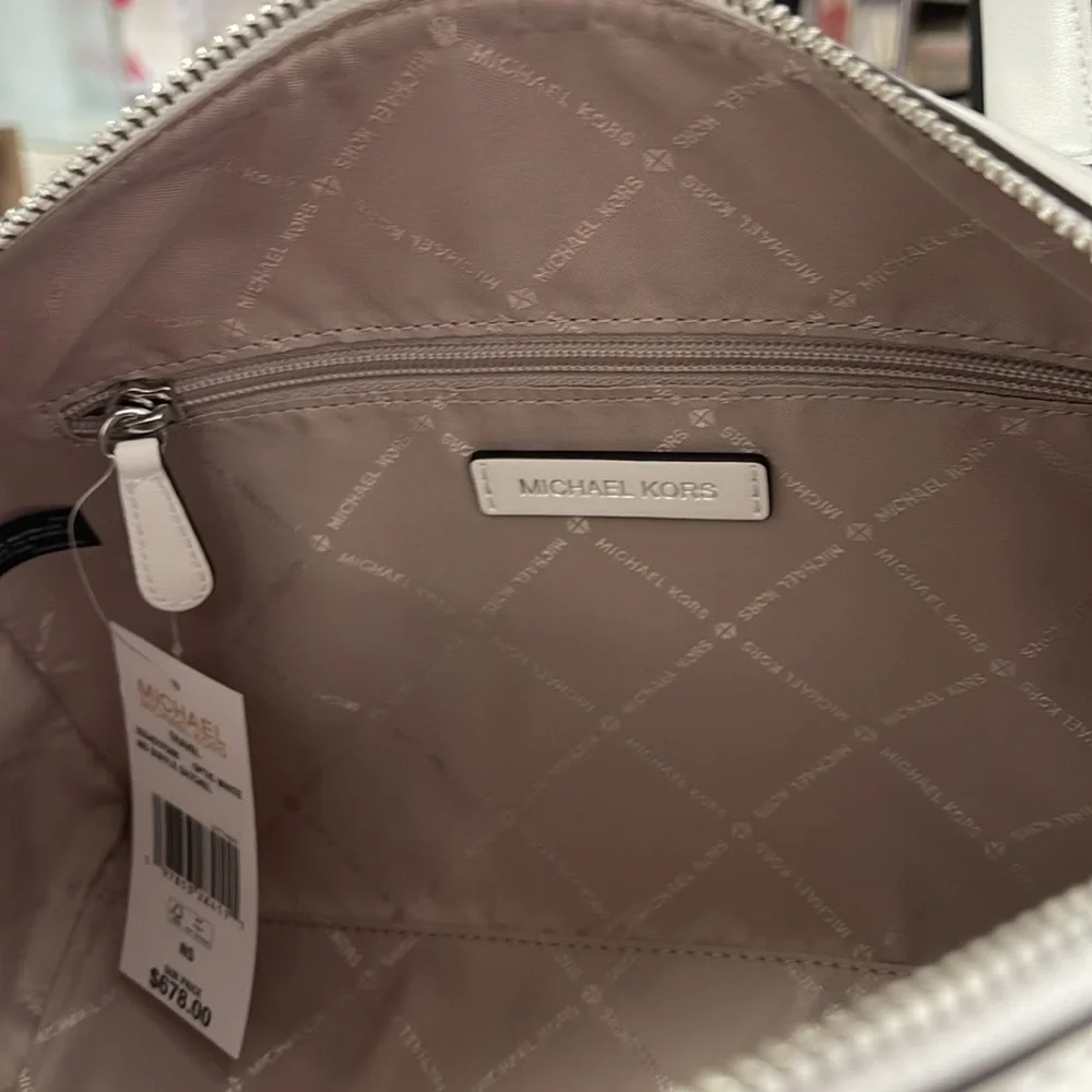 MICHAEL KORS JST TRAVEL MD DUFFLE SATCHEL SHOULDER CROSSBODY BAG MK  OPTIC WHITE - Picture 4 of 16